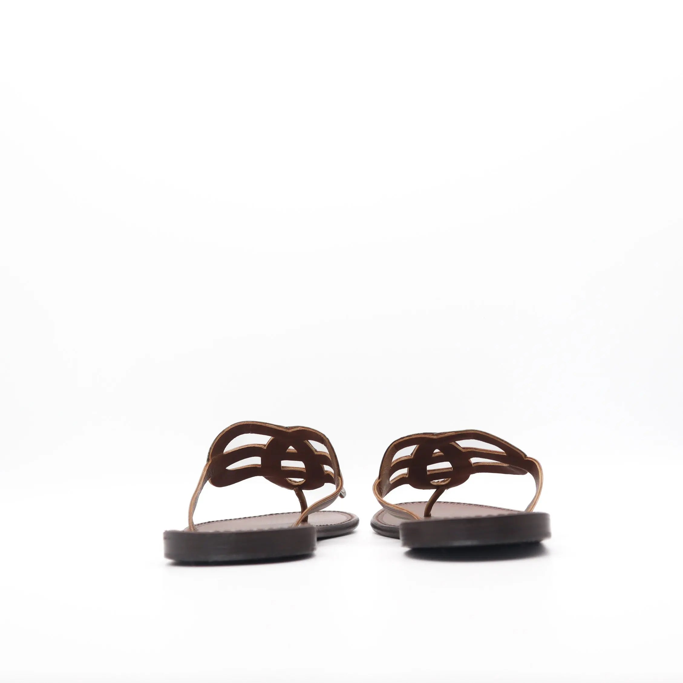 ÉPROUVÉE Bottega Veneta Leather Thong Braided Design Sandals
