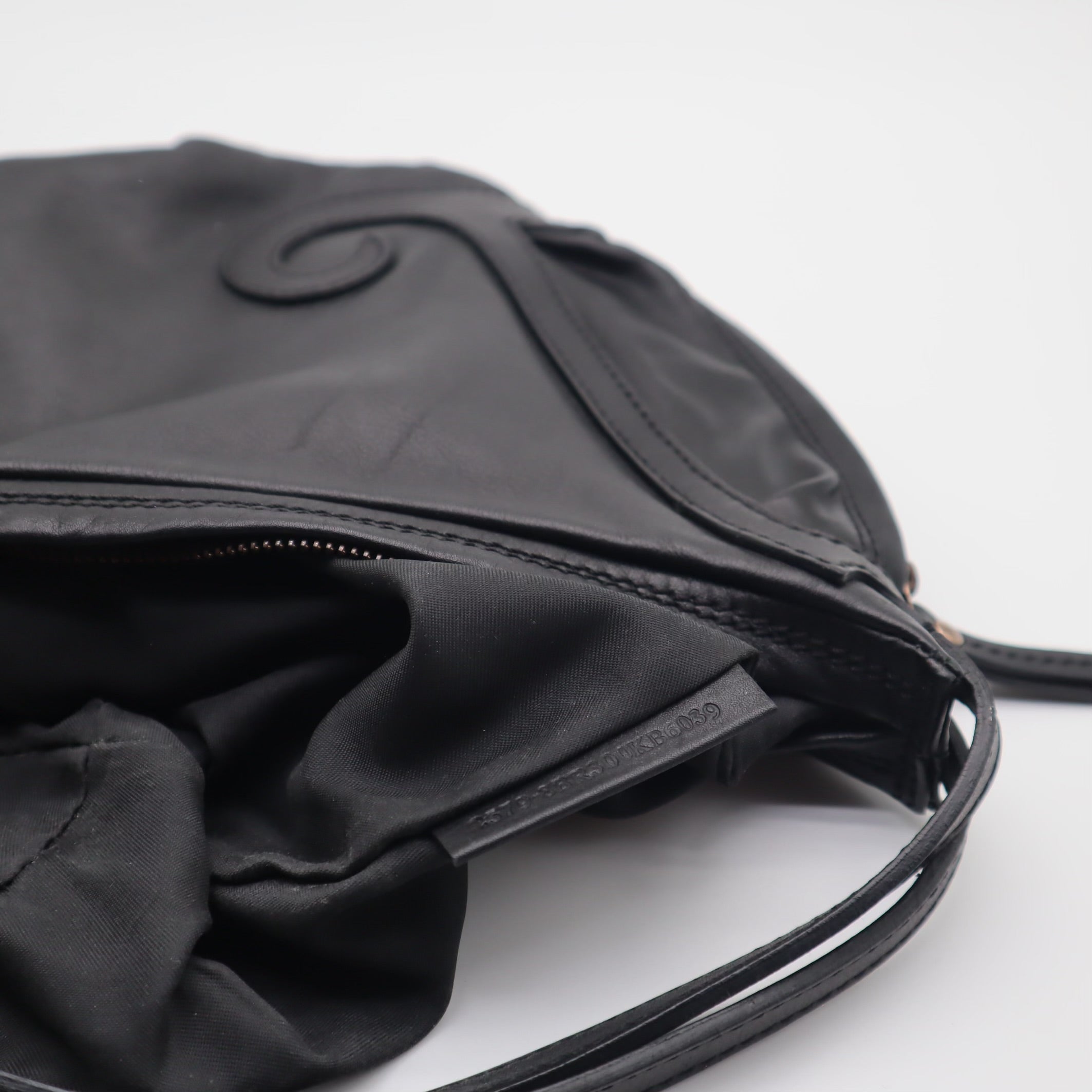 Oyster Swirl Leather Shoulder Bag