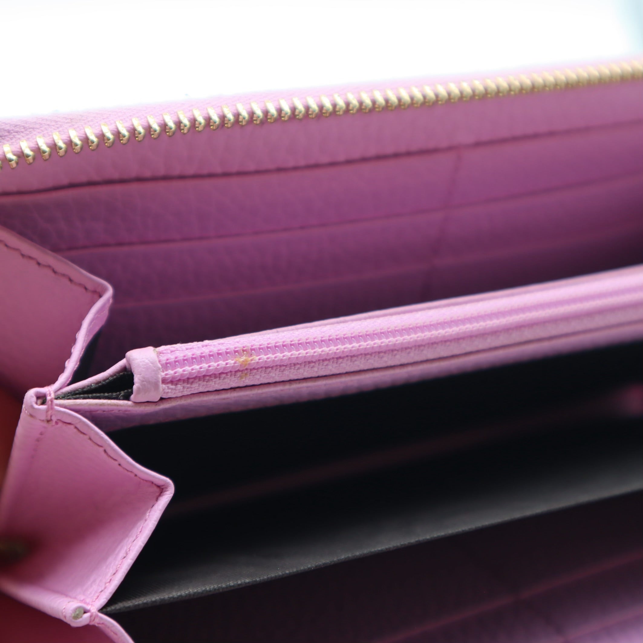 Bosco Mormont Lilac Long Zip Leather Wallet