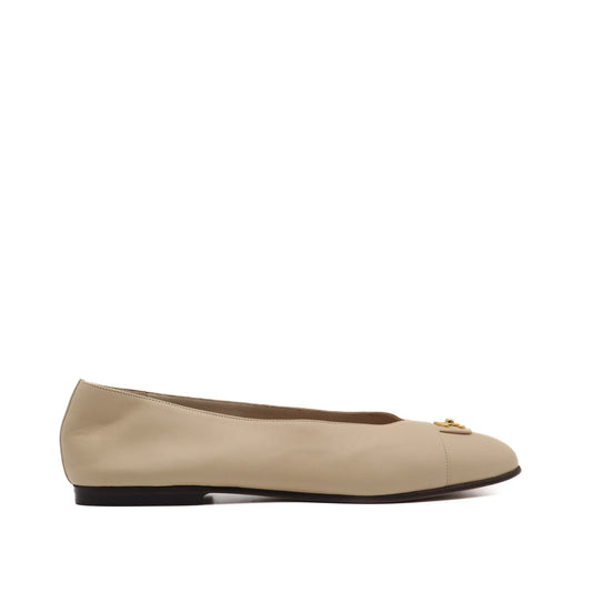CC Turnlock Vintage Leather Ballet Flats Size 38