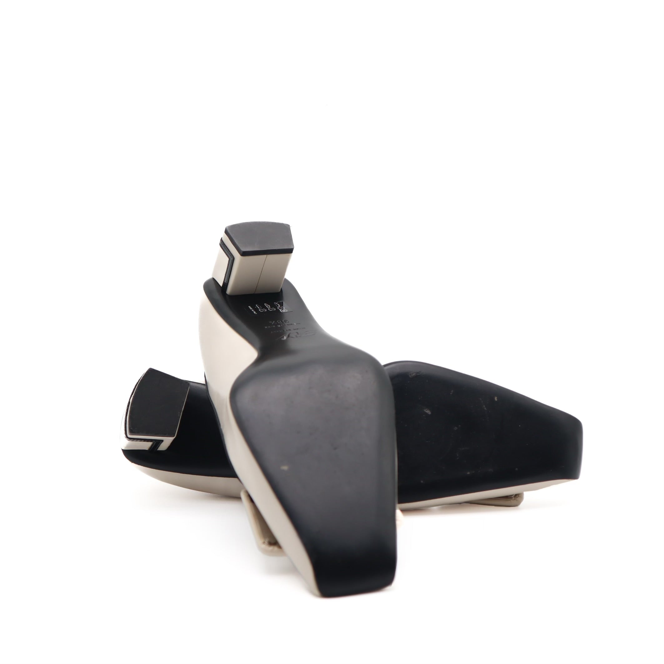 Black/White Belle Vivier Graphic Med Leather Pumps
