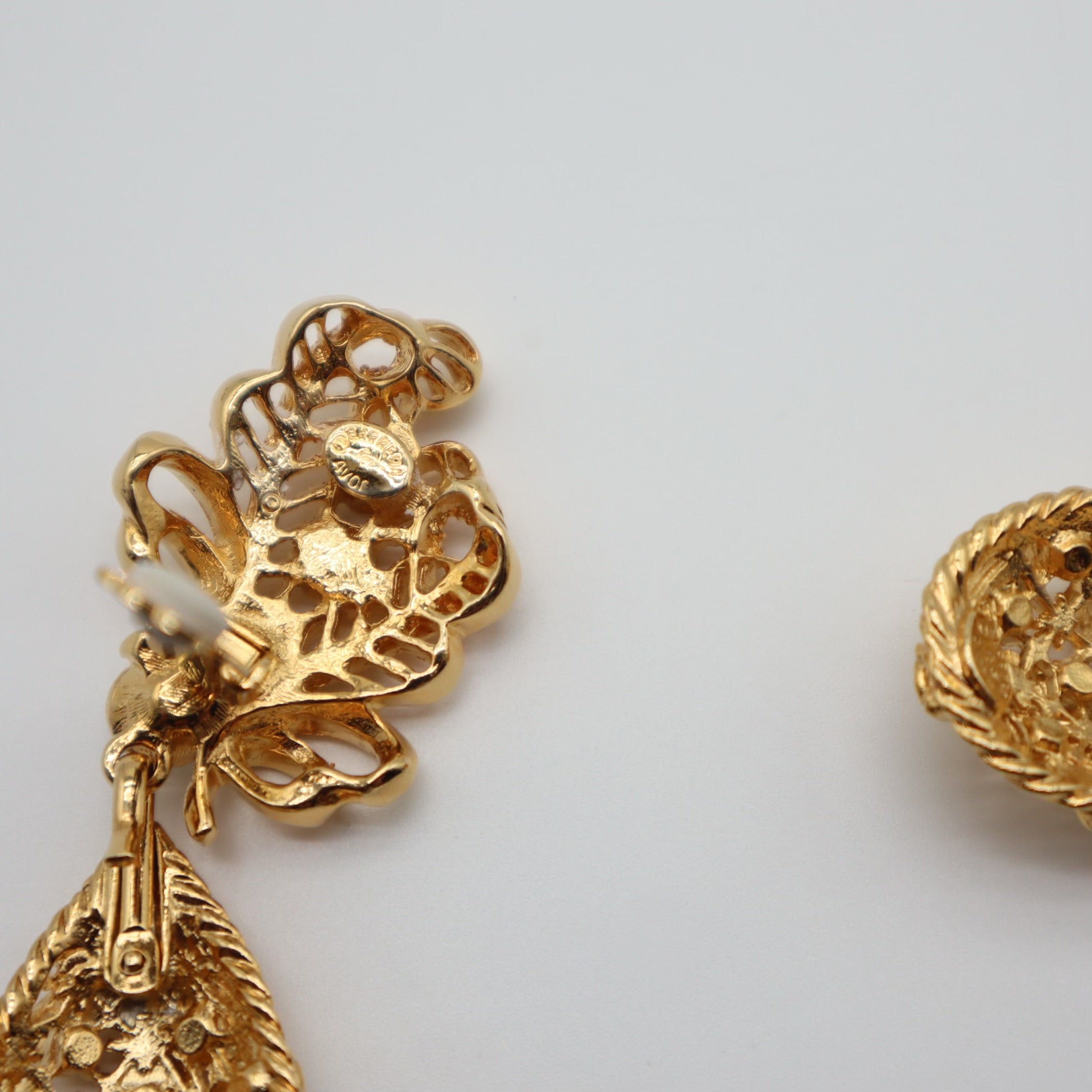Vintage For Avon Feather Drop Clip On Earrings