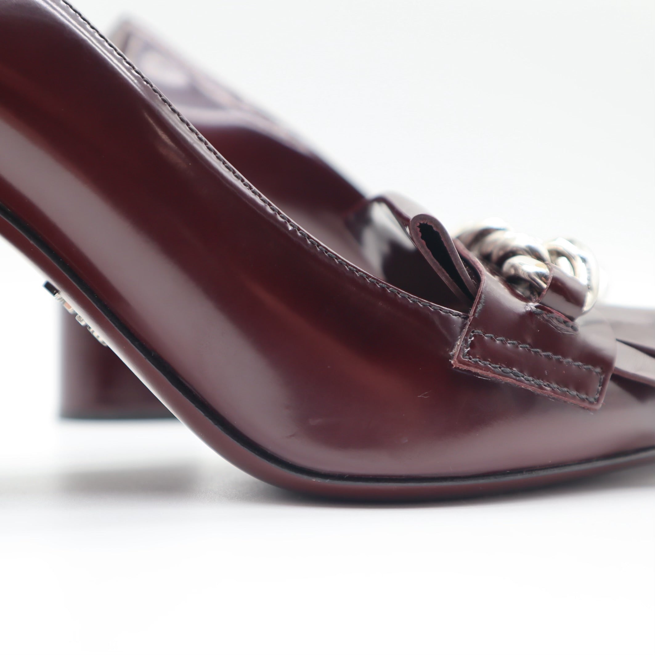 Kilted Chain Merlot Loafers