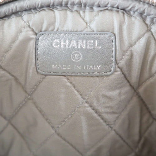 ÉPROUVÉE Chanel Chanel Reissue Metallic Silver Lambskin Cosmetic Pouch Bag 