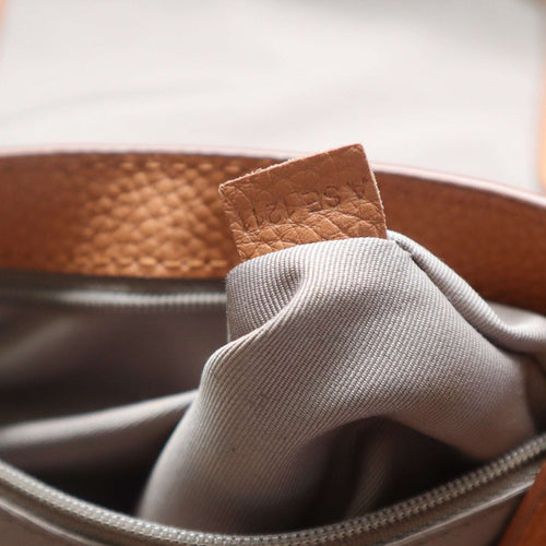 ÉPROUVÉE Marc Jacobs Maverick Grained Leather Saddle Tassel Bag Smoked Almond 